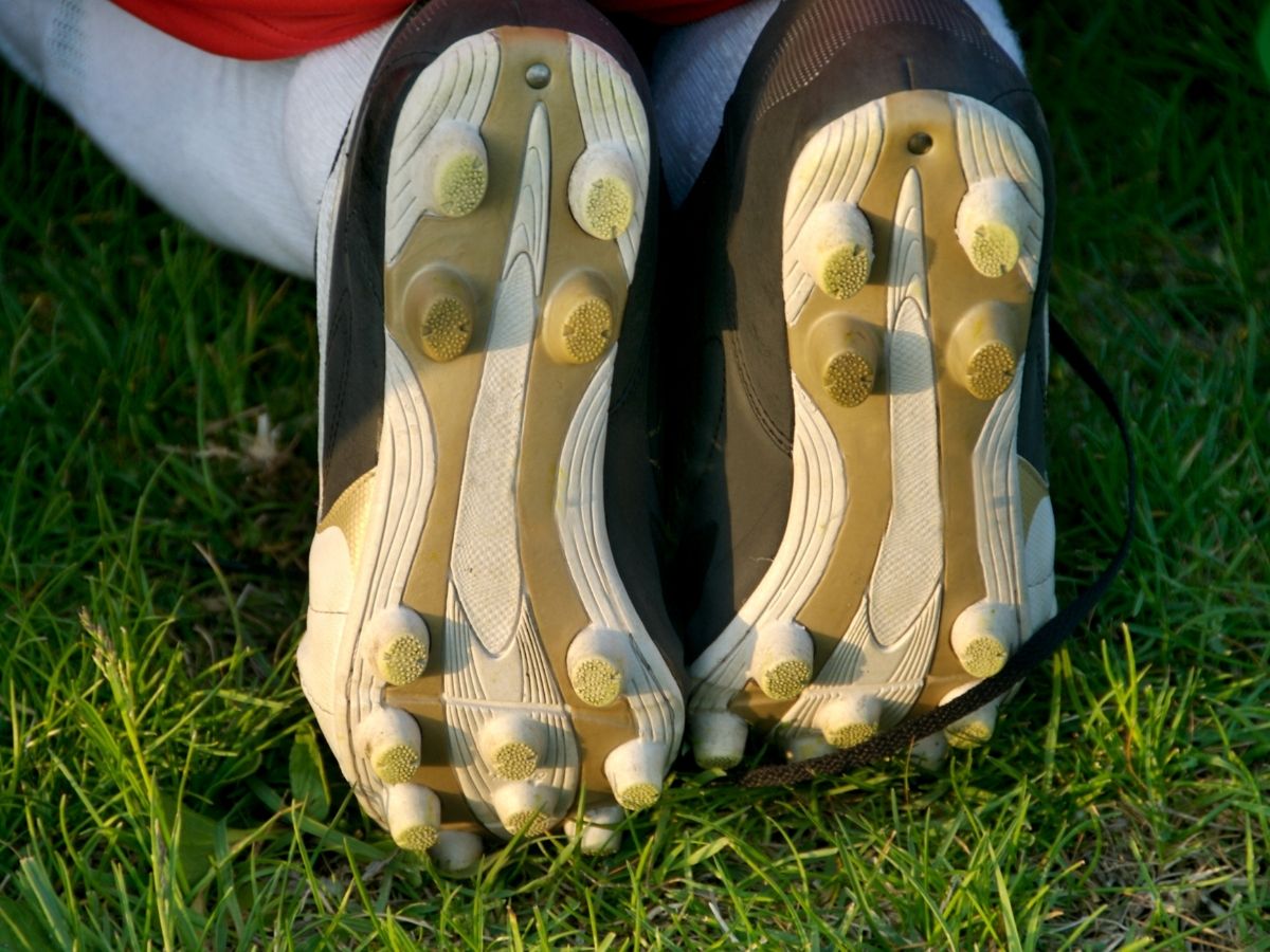 Na co zwrócić uwagę kupując buty piłkarskie?