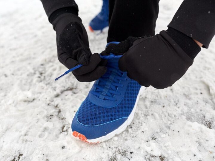 Buty do biegania zimą – jak wybrać najlepsze modele na śnieg?